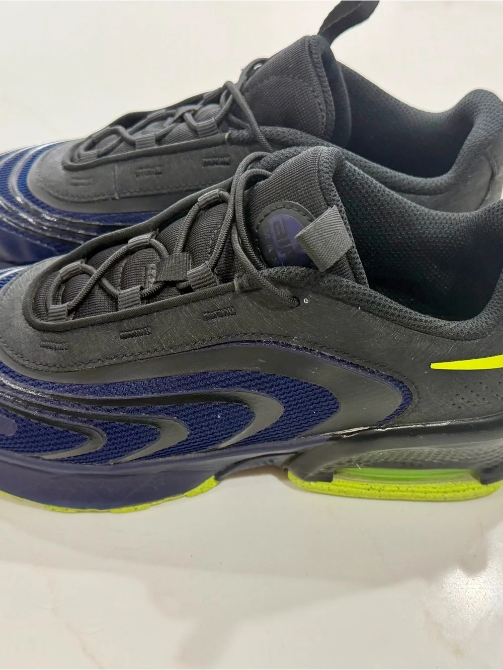 Nike Air Max Fire PS Blackened Blue Volt Sneakers Size 3Y Youth EUC w/ Box